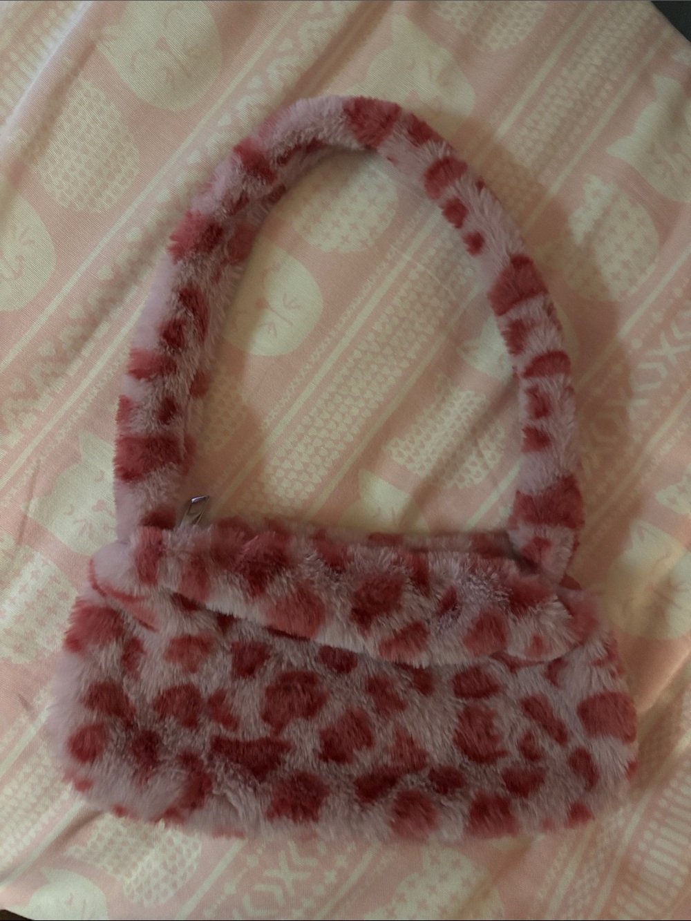 Y2K fuzzy pink cheetah print bag